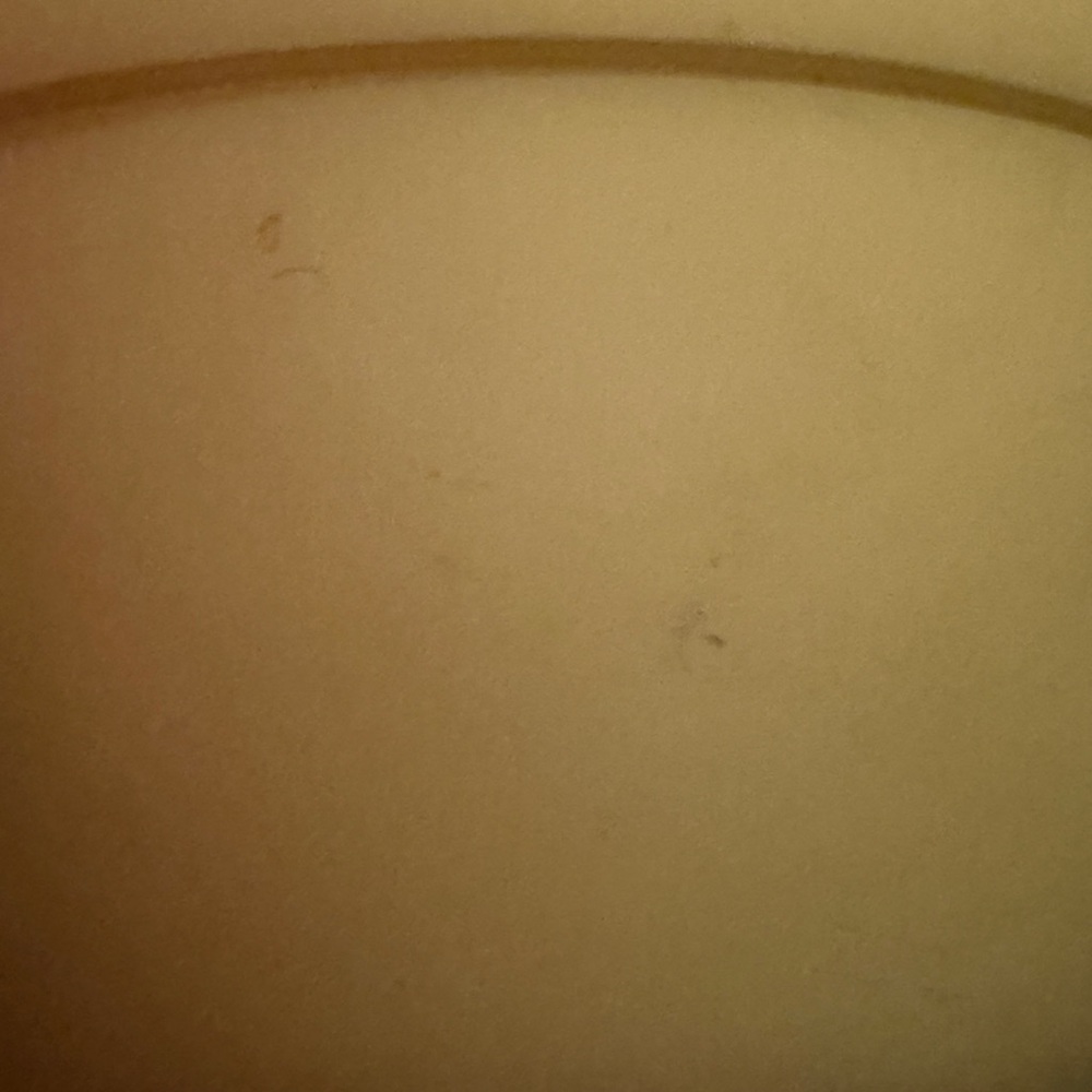 Vintage Pyrex Primary Yellow mixing bowl. - Picture 4 of 5